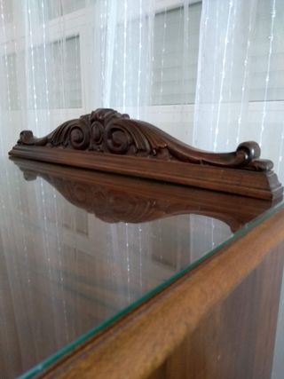 Dos muebles antiguos