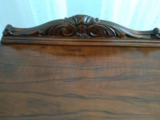 Dos muebles antiguos