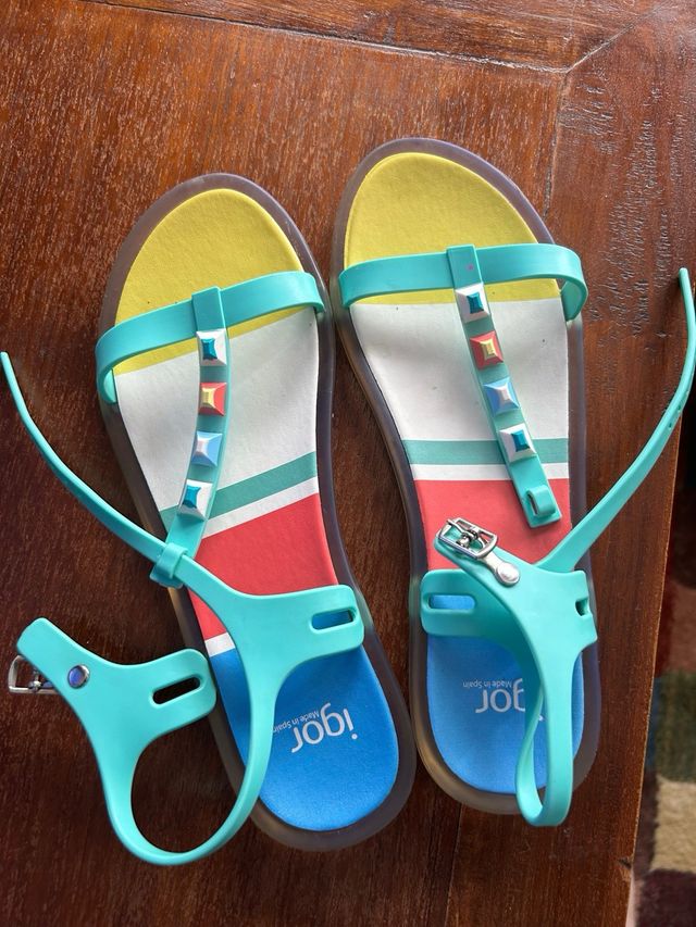 Sandalias goma Igor
