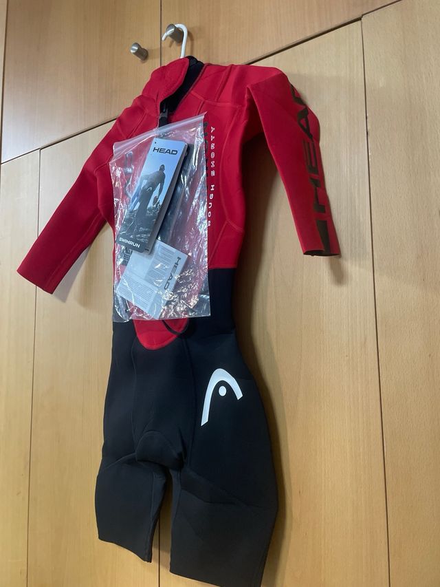 TRAJE DE NEOPRENO