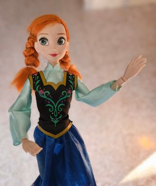 Muñeca Frozen Ana Disneystore 