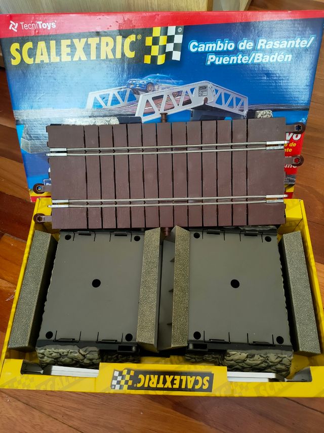 SCALEXTRIC, PUENTE, BADEN