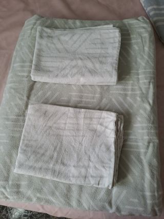 Juego de cama con edredón