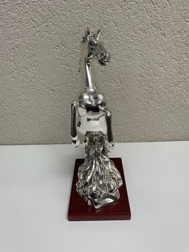 Cavallino Rampante Figura resina con baño de plata