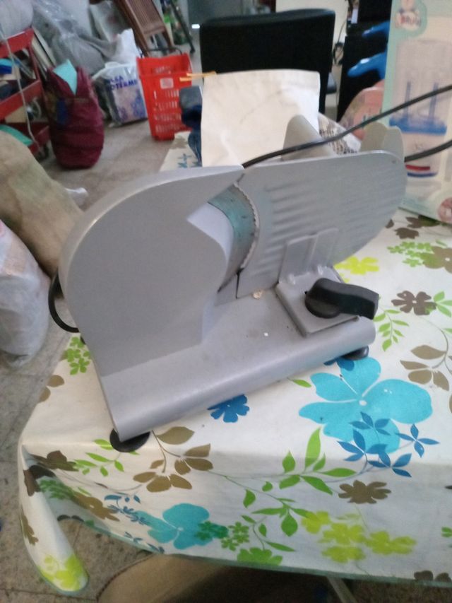 Maquina cortar fiambre casera