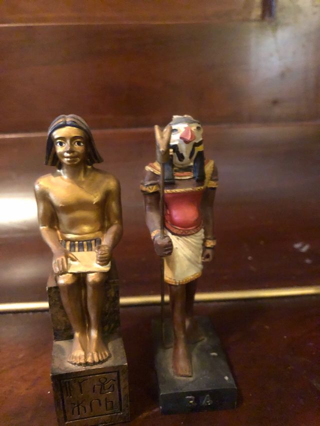 Due figure egiziane