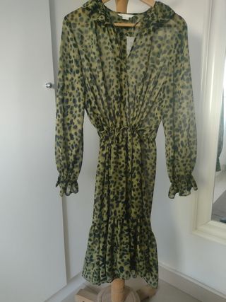 Vestido verde estampado leopardo de gasa