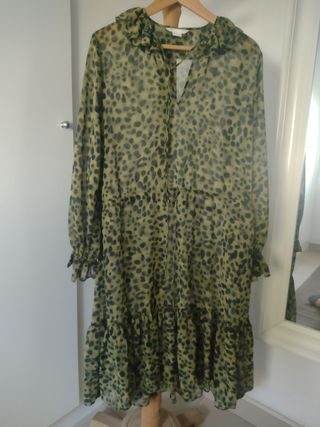 Vestido verde estampado leopardo de gasa