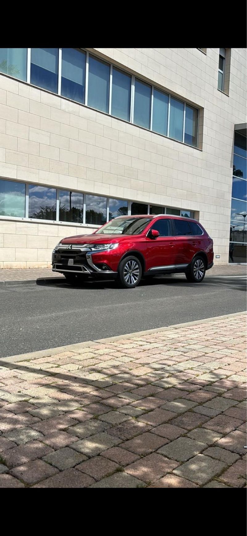 Mitsubishi Outlander 2021 - foto 1