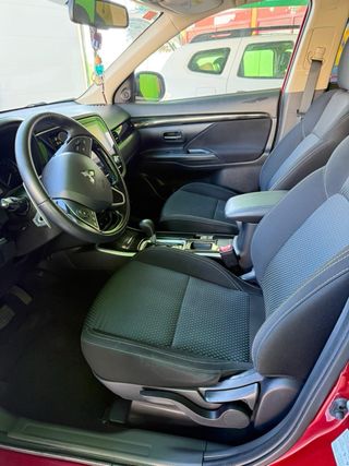 Mitsubishi Outlander 2021