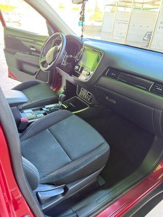 Mitsubishi Outlander 2021