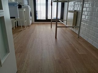 • Montaje de suelos vinílicos y laminados