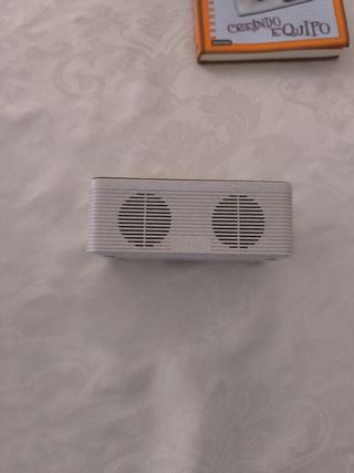 Altavoz cargador inalámbrico