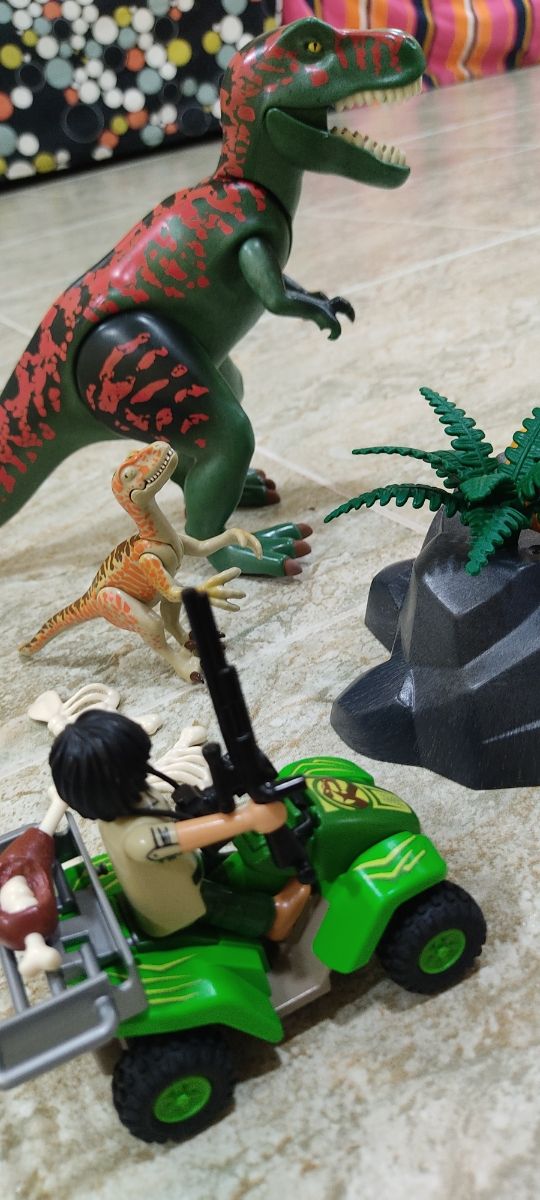 Dinosaurios Playmobil con caja