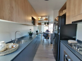 Manitas en Barcelona, montaje e Instalaciones