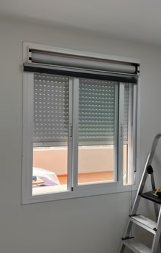 Manitas en Barcelona, montaje e Instalaciones