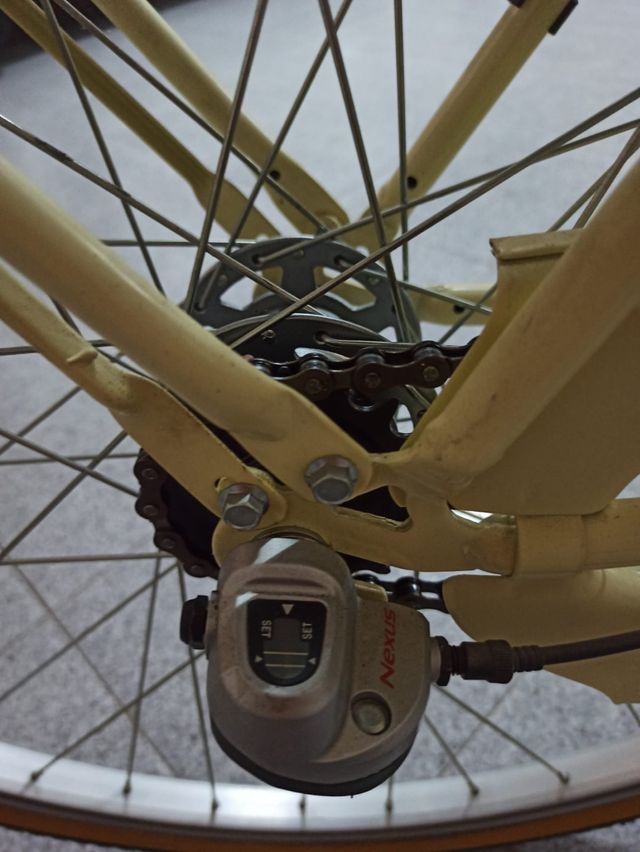 Bicicleta Cinzia retro, modelo Bombi