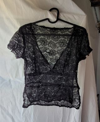 Todo a 1 euro. Top encaje negro vintage