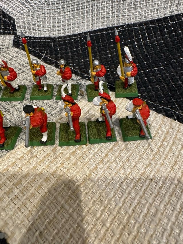 Warhammer figuras antiguas