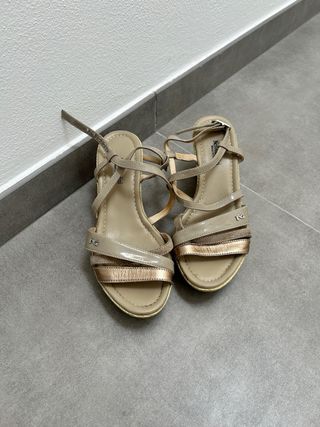 Nero giardini sandali