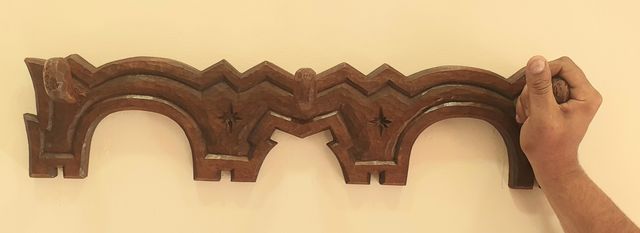 Perchero de pared en madera rústica