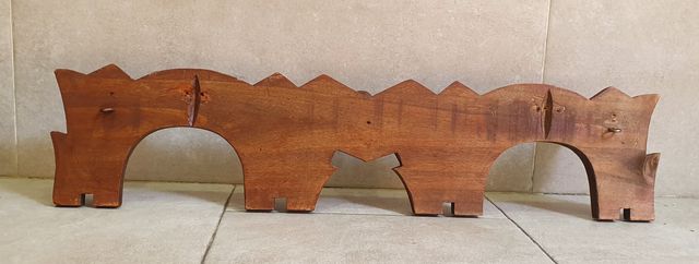 Perchero de pared en madera rústica