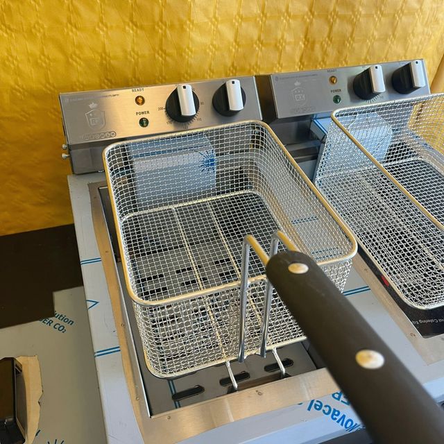  💥 💥 Friggitrice da 10+10 litri con rubinetto - Romux