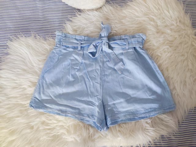 Short azul claro