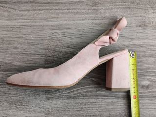 Zapatos rosas palo con tacón 