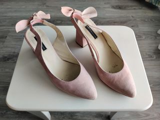 Zapatos rosas palo con tacón 