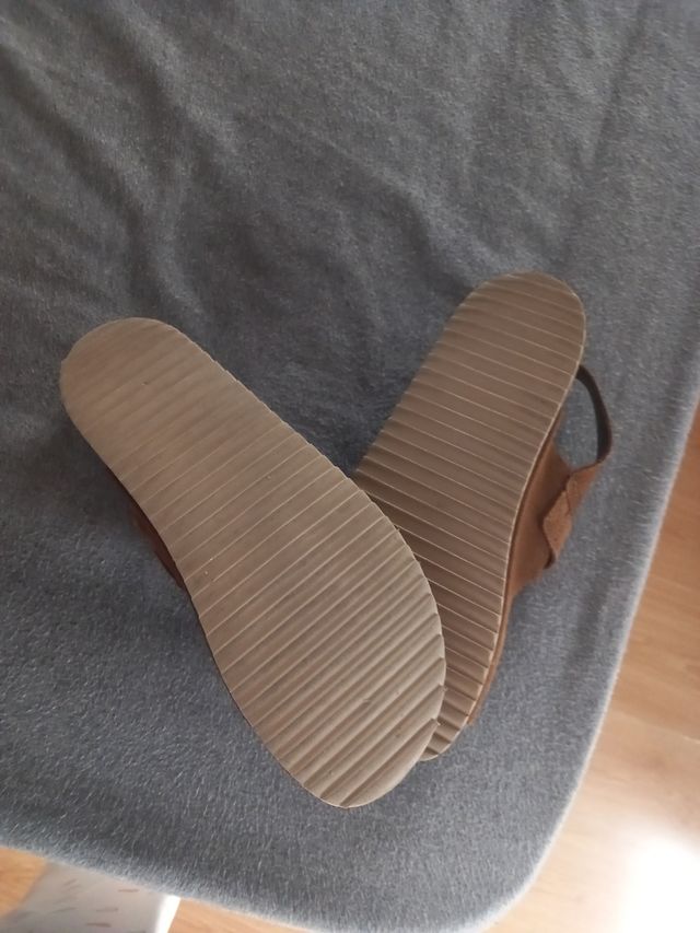 Sandalias unisex Zara