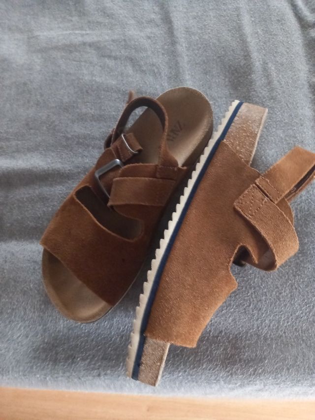 Sandalias unisex Zara