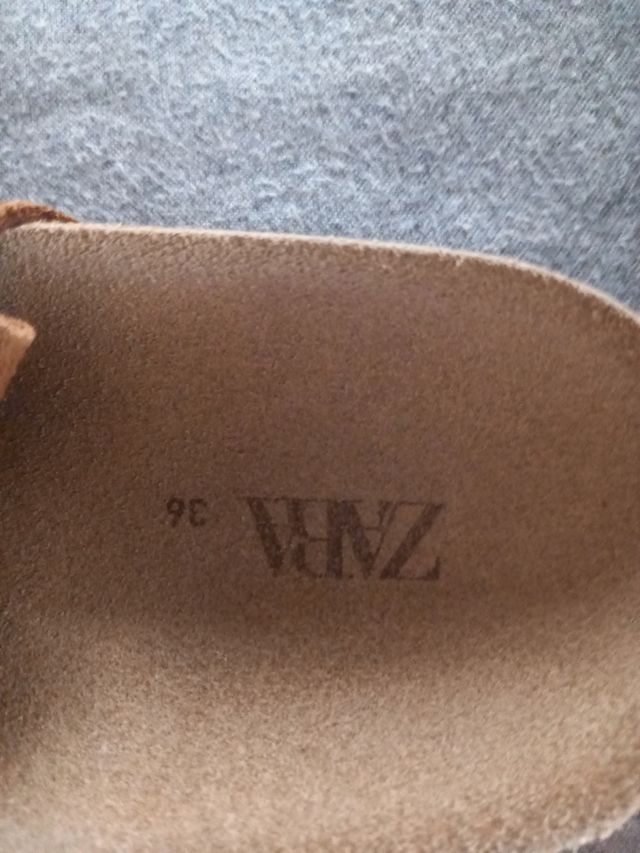 Sandalias unisex Zara