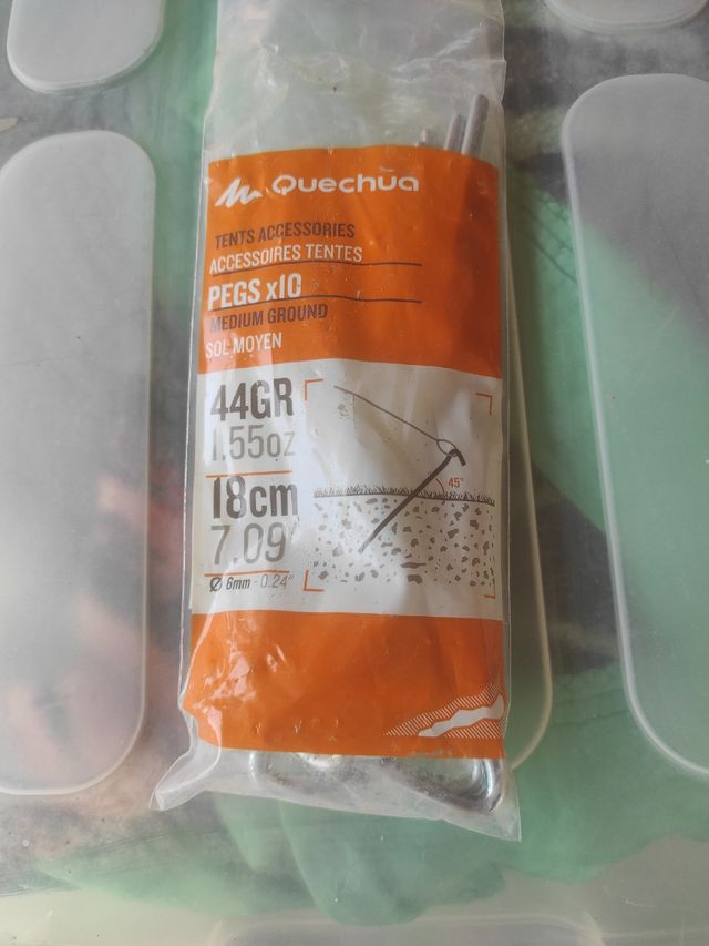 Ganchos tienda quechua