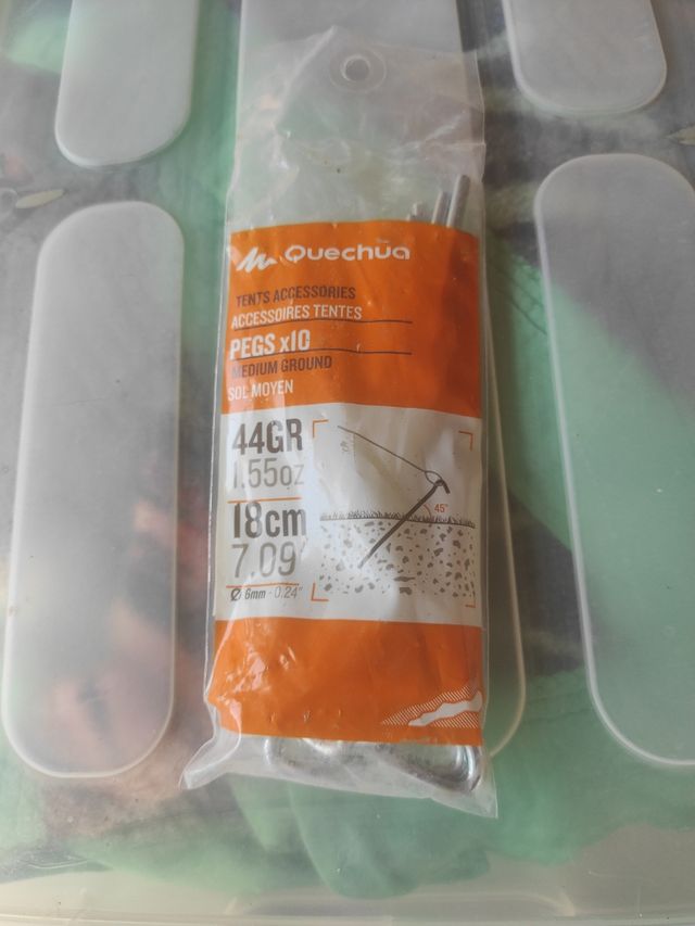 Ganchos tienda quechua