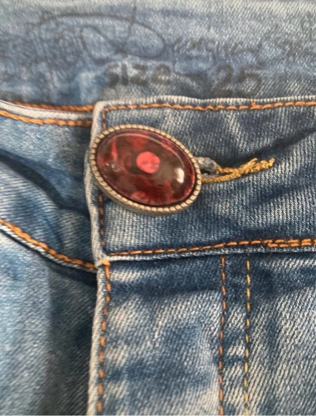 Short corto desigual