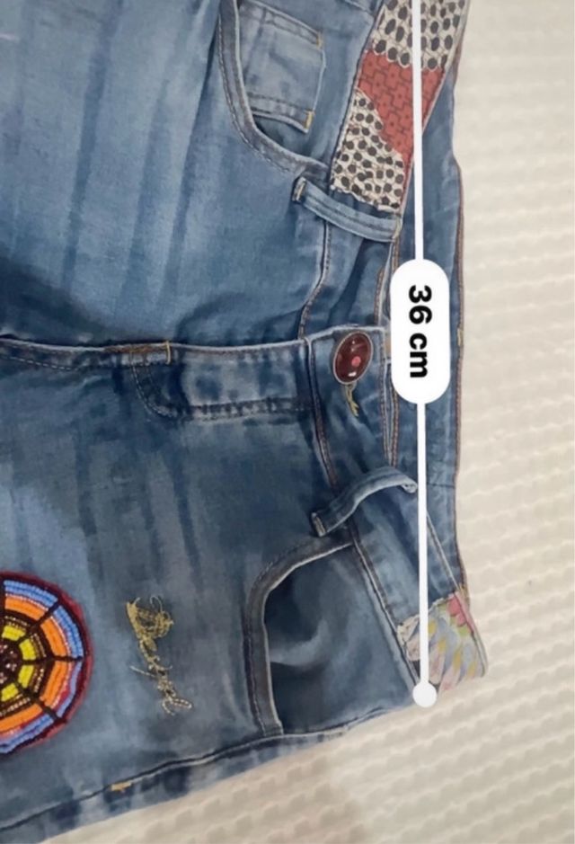 Short corto desigual