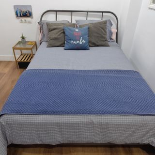 Cama de matrimonio estructura, colchón y somier 