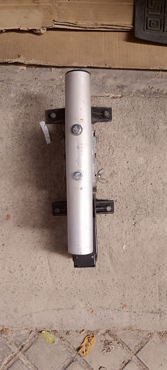 Soportes para antenas y otros