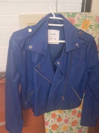 Cazadora cuero azul