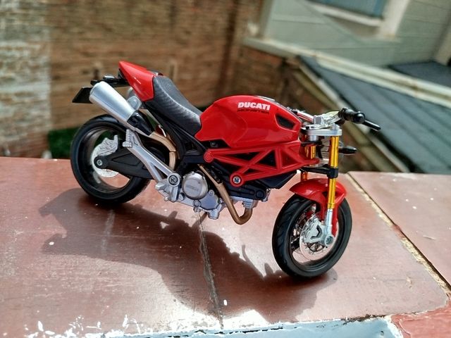 Moto decoración  Ducati 