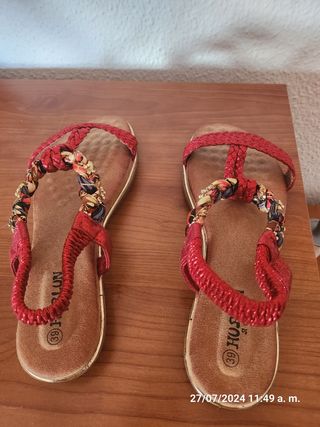 Sandalias planas de mujer 