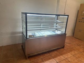 Vitrina expositora de pastel