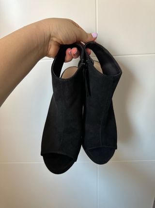 Zapatos de tacon negros