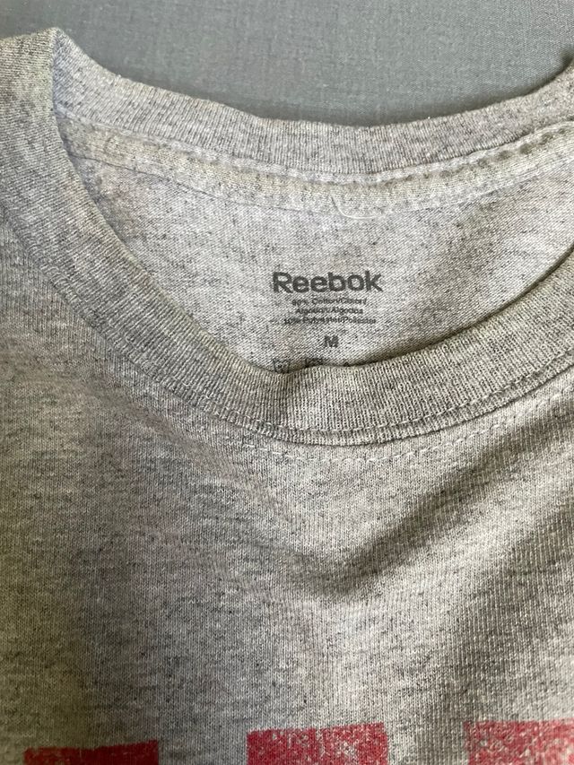 Camiseta Reebok gris M