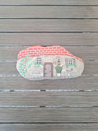 Fermaporta o soprammobile, sasso decorato a mano