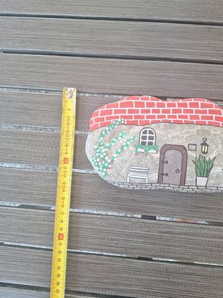 Fermaporta o soprammobile, sasso decorato a mano