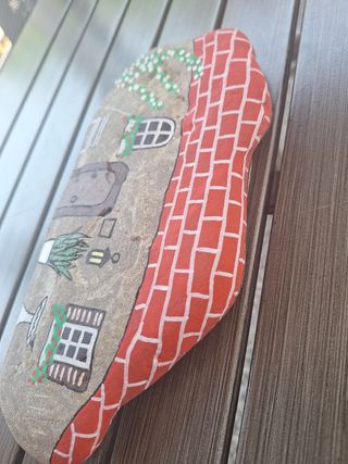 Fermaporta o soprammobile, sasso decorato a mano