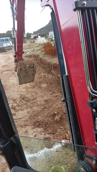 EXCAVACIÓNES Y TRANSPORTE
