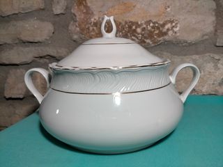 Sopera antigua de porcelana porcellane Tognana